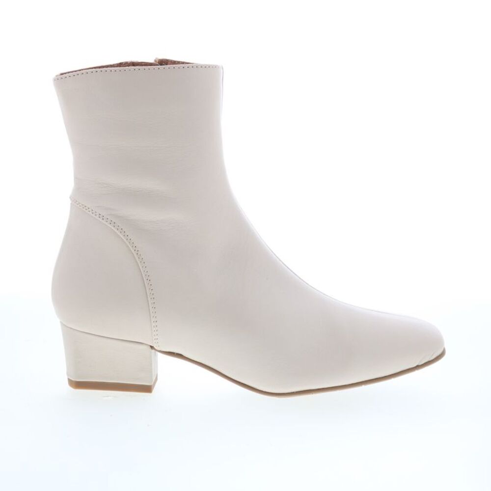 Aquatalia Womens Selini White Boots (NWT)